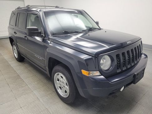 Used 2015 Jeep Patriot Sport w/ Power Value Group AWD/4WD image 13