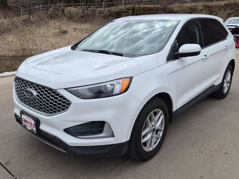 Used 2024 Ford Edge SEL image 5