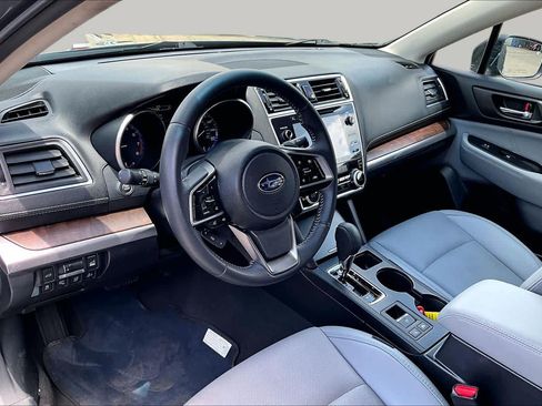 Used 2018 Subaru Outback 3.6R Limited AWD/4WD image 20