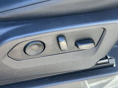 Used 2024 GMC Sierra 1500 SLT image 33