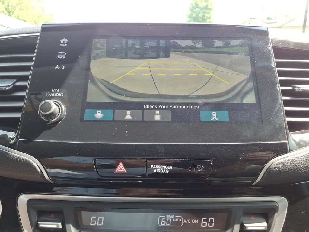 Used 2019 Honda Pilot Touring image 21