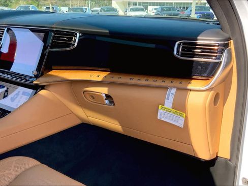 Used 2022 Jeep Grand Wagoneer Series III w/ HD Trailer Tow Package image 18