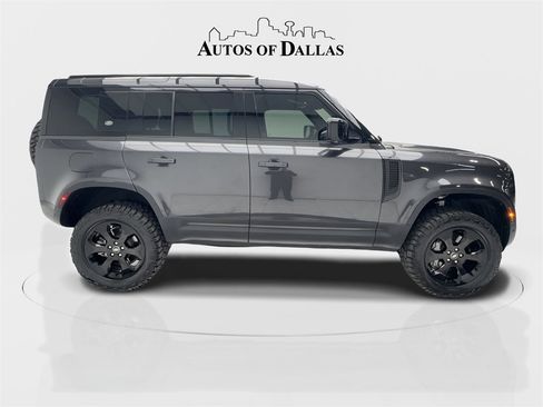 Used 2022 Land Rover Defender 110 SE image 7