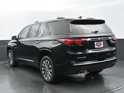 Used 2023 Chevrolet Traverse Premier image 4