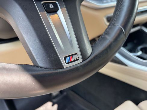 Used 2022 BMW X7 xDrive40i w/ M Sport Package AWD/4WD image 60