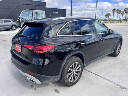 Used 2024 Mercedes-Benz GLC 300 image 7