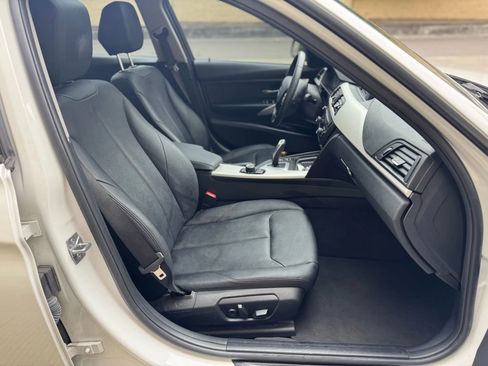 Used 2013 BMW 320i xDrive Sedan image 27