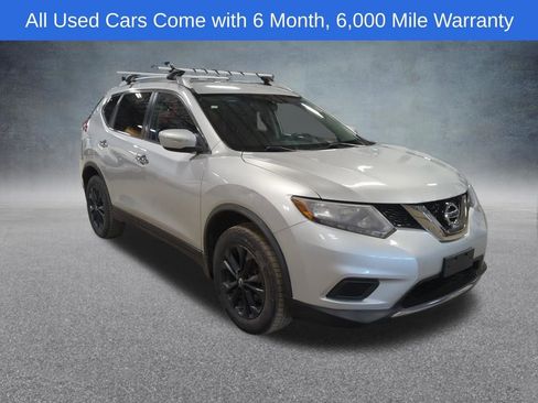 Used 2015 Nissan Rogue SV image 3