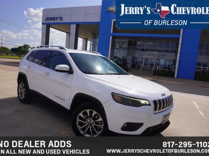 Used 2019 Jeep Cherokee Latitude Plus w/ Comfort/Convenience Group