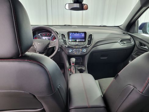 Certified 2022 Chevrolet Equinox RS w/ Infotainment Package image 15