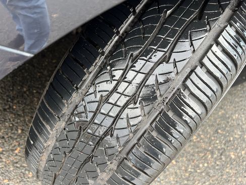 Used 2016 Kia Sedona LX w/ LX Convenience Package image 33