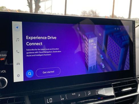 New 2026 Toyota Sienna XLE image 13