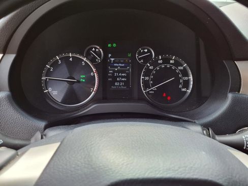 Used 2021 Lexus GX 460 Premium image 17