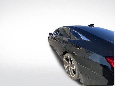 Used 2022 Honda Accord Sport image 7