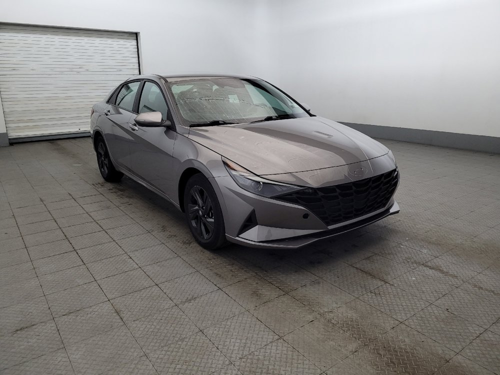 Used 2023 Hyundai Elantra SEL FWD image 13