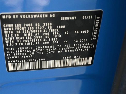 New 2025 Volkswagen ID. Buzz 1st Edition image 18