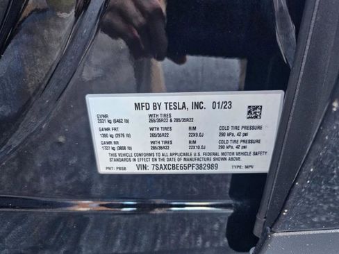 Used 2023 Tesla Model X Plaid image 36