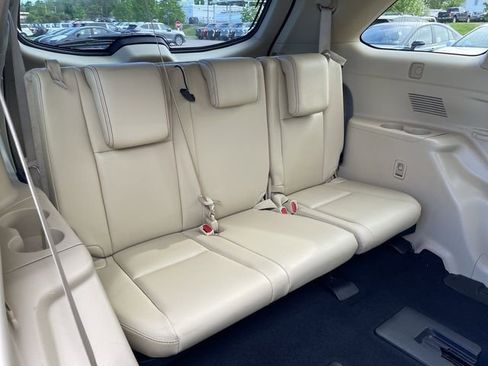 Certified 2018 Toyota Highlander XLE w/ Protection Package #3 AWD/4WD image 23