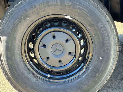 New 2025 Mercedes-Benz Sprinter 2500 image 31