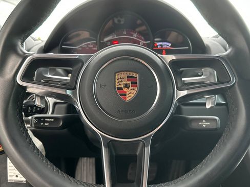 Used 2019 Porsche 718 Cayman image 22