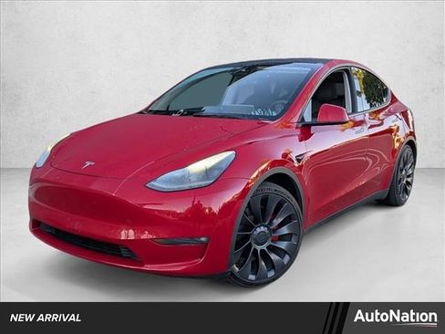 Used 2023 Tesla Model Y Performance image 1