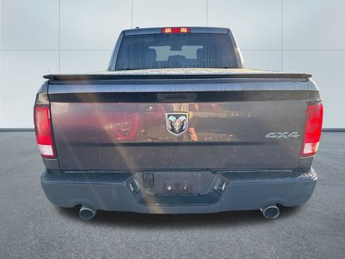 Used 2019 RAM 1500 Express w/ Express Value Package AWD/4WD image 3