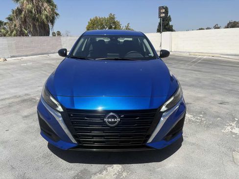 Used 2025 Nissan Altima 2.5 SV FWD image 24