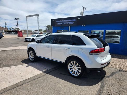 Used 2015 Lincoln MKX FWD w/ Equipment Group 101A image 4