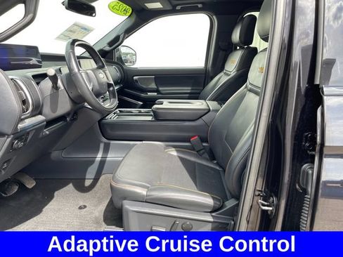 Used 2025 Ford Expedition Tremor AWD/4WD image 9