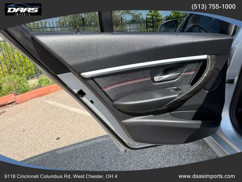 Used 2018 BMW 330i xDrive Sedan AWD/4WD image 21