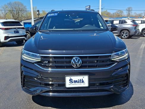 Certified 2024 Volkswagen Tiguan SE R-Line AWD/4WD image 2