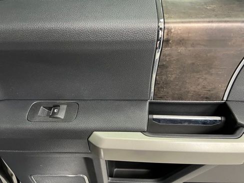 Used 2022 Ford F350 Lariat w/ Lariat Ultimate Package image 47