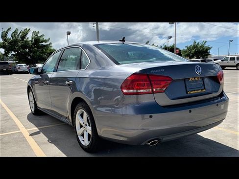 Used 2013 Volkswagen Passat 2.5 SE FWD image 7