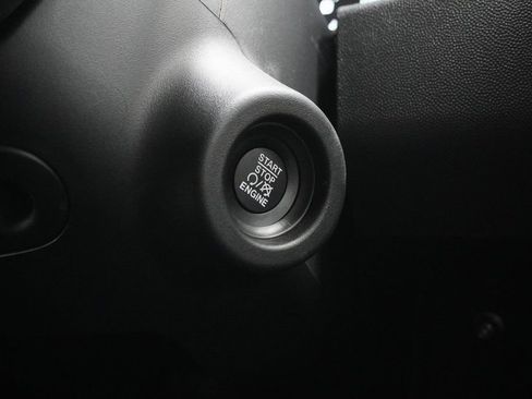 Used 2026 RAM ProMaster 2500 w/ Convenience Group image 23