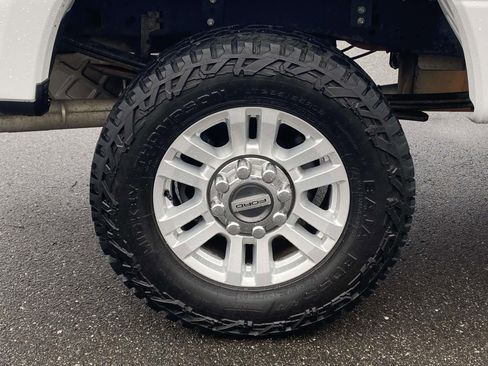 Used 2017 Ford F250 XLT image 8