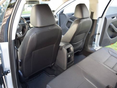 Used 2013 Volkswagen Jetta TDI FWD image 43