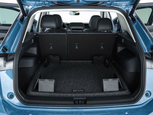 New 2026 Volkswagen Tiguan SE image 29