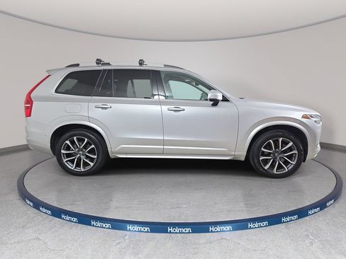 Used 2017 Volvo XC90 T6 Momentum w/ Vision Package AWD/4WD image 5