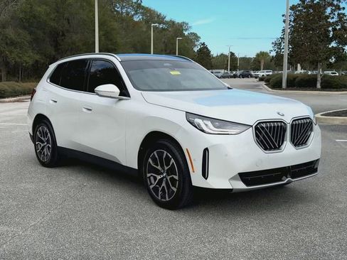 Certified 2025 BMW X3 xDrive30i w/ Premium Package image 2