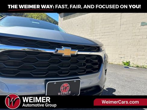 Used 2024 Chevrolet Trax LS w/ Driver Confidence Package FWD image 3
