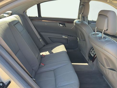 Used 2009 Mercedes-Benz S 550 4MATIC image 32