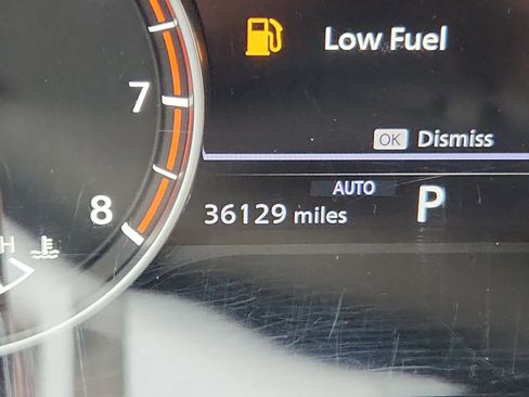 Used 2021 Nissan Rogue SL w/ Premium Package image 18