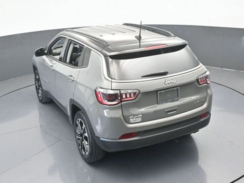 Used 2022 Jeep Compass Limited image 49