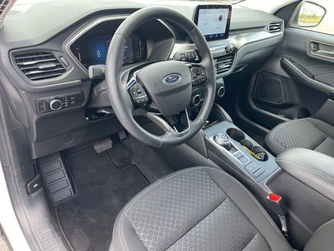 Used 2024 Ford Escape Active AWD/4WD image 5