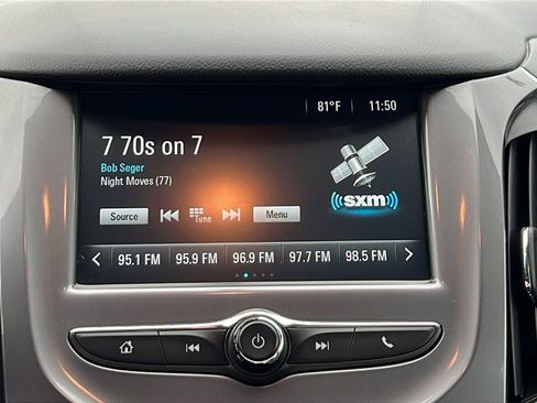 Used 2018 Chevrolet Cruze LT image 25