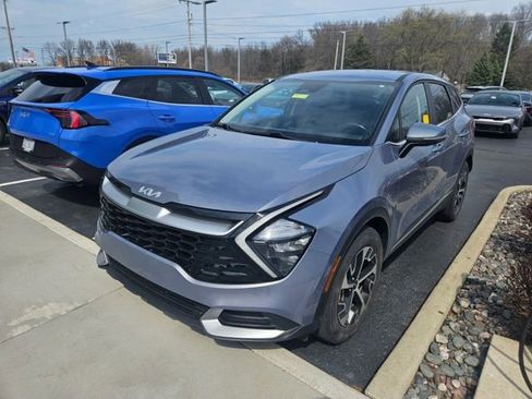 Used 2023 Kia Sportage EX image 1