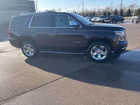 Used 2020 Chevrolet Tahoe Premier w/ Premier 6.2L Value Package image 9