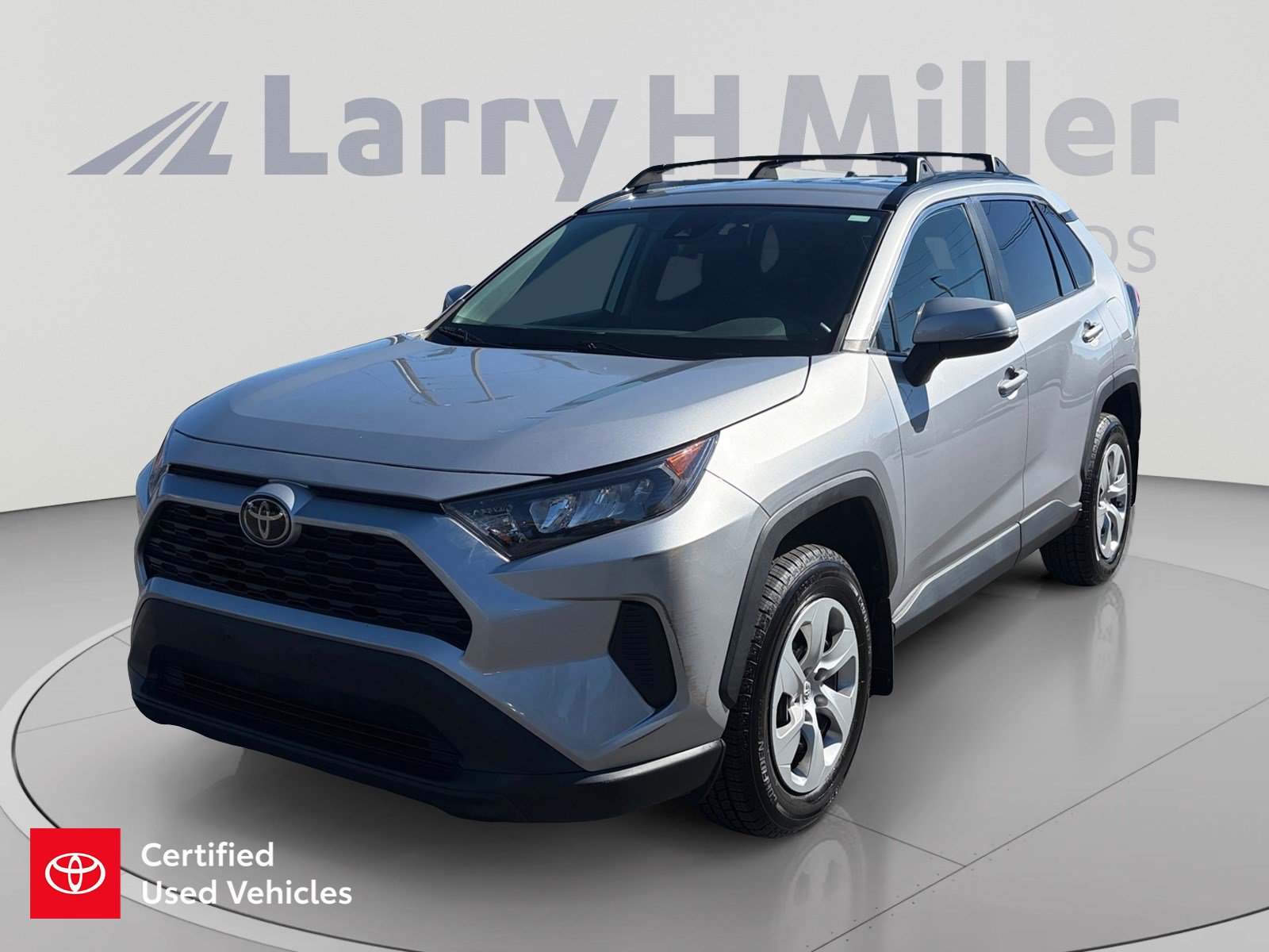 Used 2021 Toyota RAV4 LE w/ Carpet Mat Package (TMS) AWD/4WD image 1