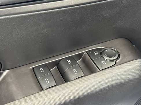 Used 2026 Chevrolet Colorado Trail Boss AWD/4WD image 13