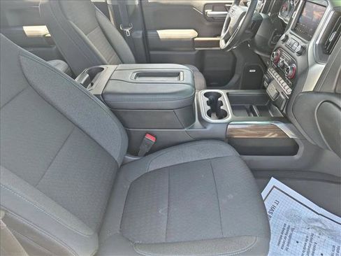 Used 2021 Chevrolet Silverado 1500 LT Trail Boss w/ Convenience Package II AWD/4WD image 19